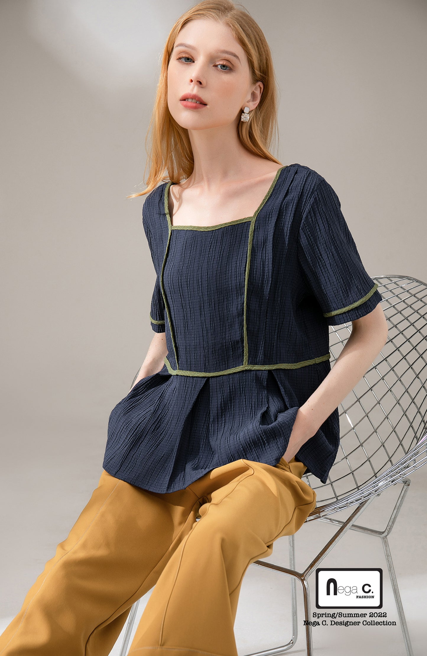 Nega C. 壓摺拼色滾邊方領上衣|深藍色|微彈|無裡襯