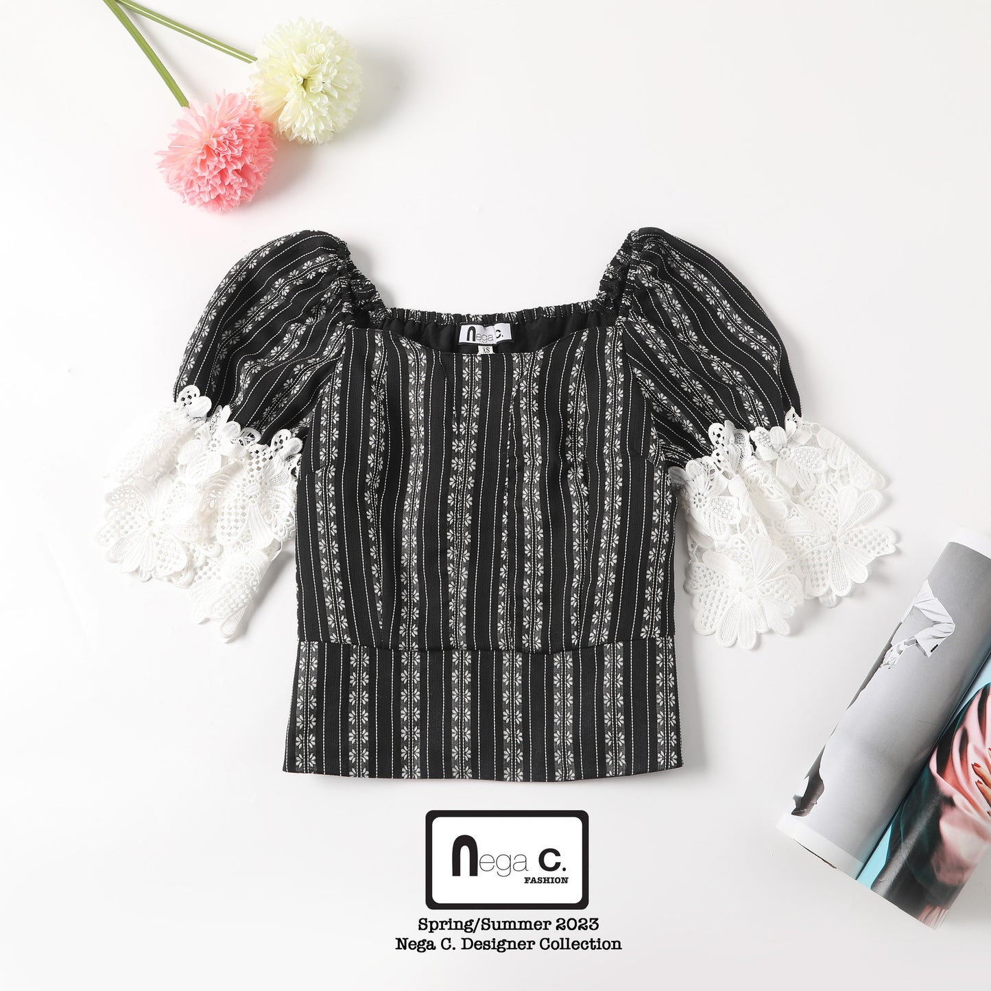 Nega C. เสื้อคอกลมพิมพ์ลายรูปหัวใจ| สีดำ| มีซับใน