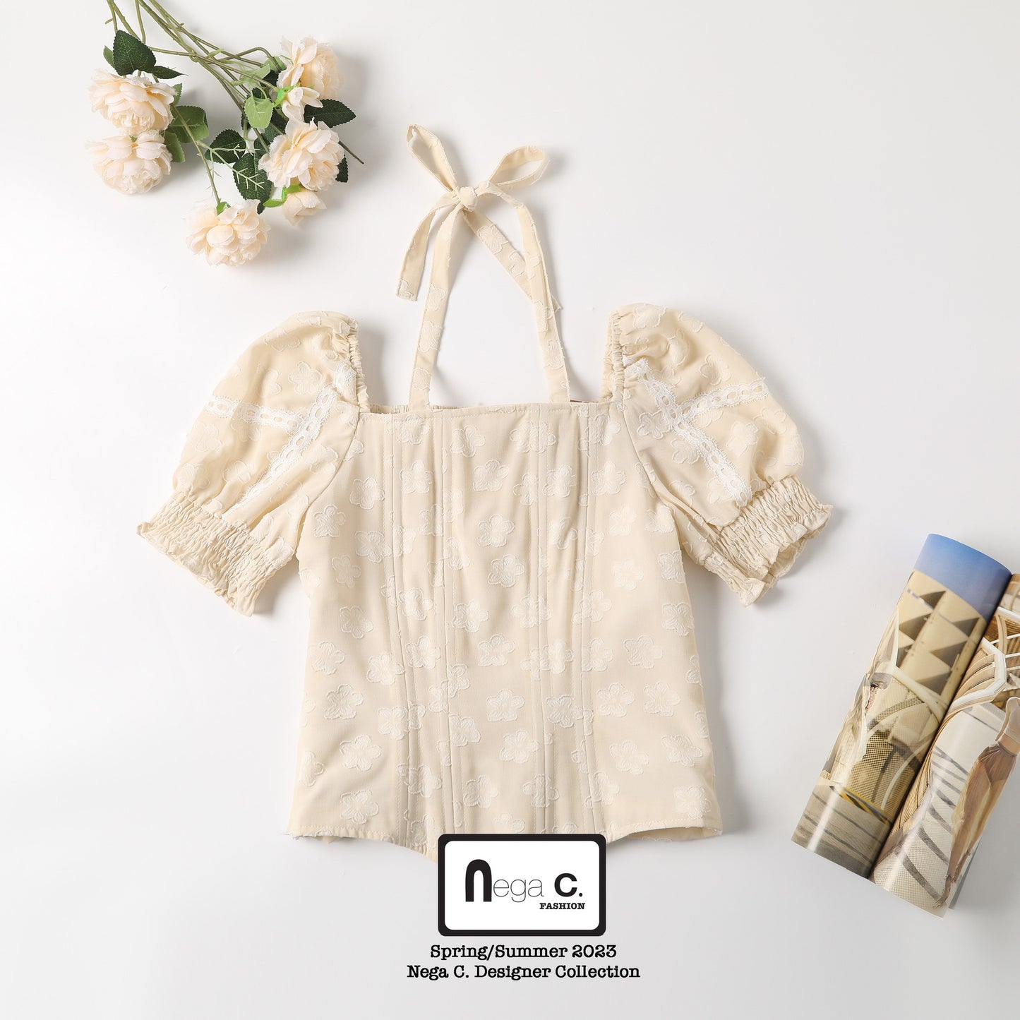 Nega C. เสื้อครอปแขนพองทรงเข้ารูป| สีเบจ| มีซับใน