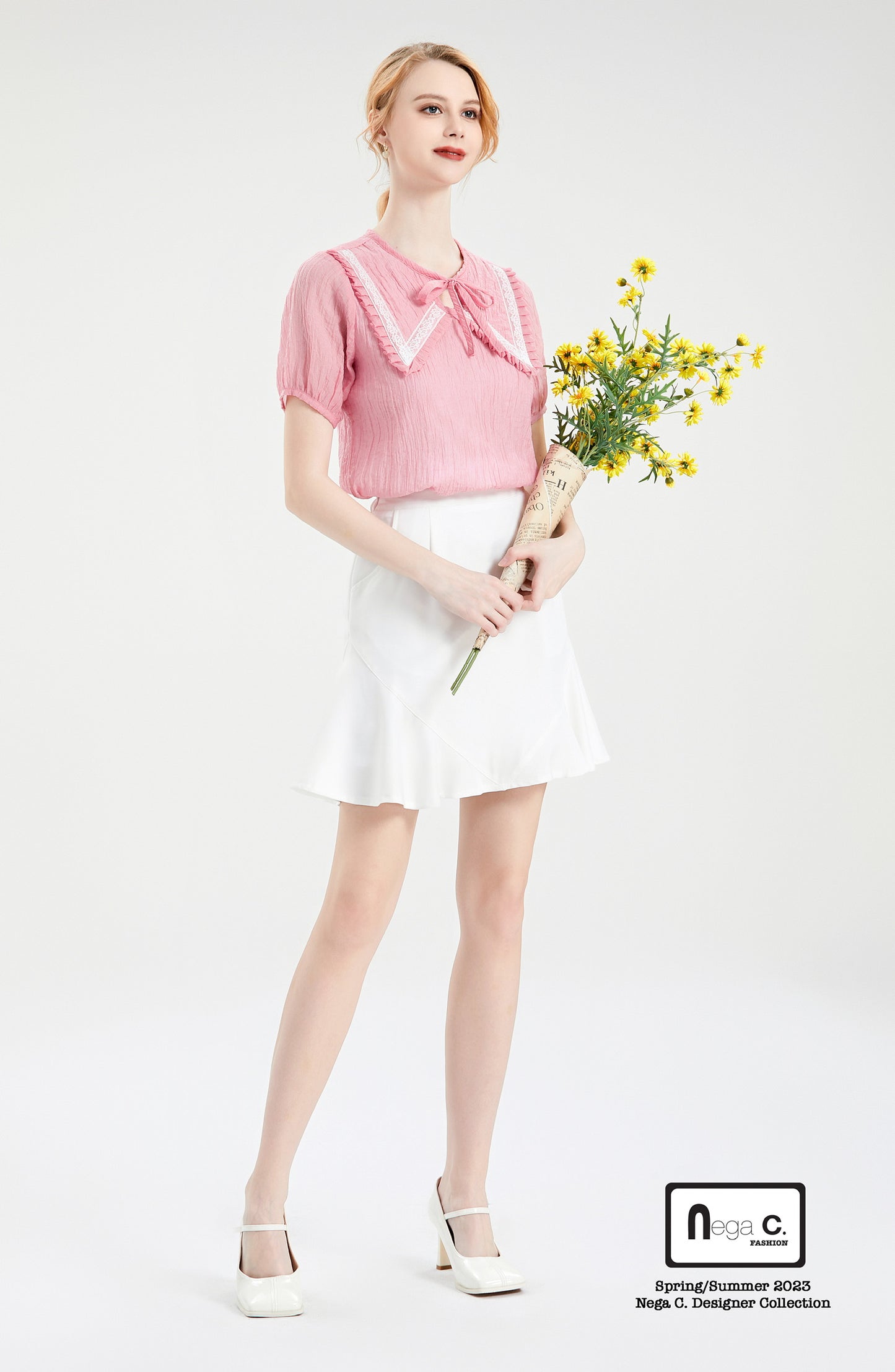 Nega C.เสื้อลูกไม้คอกลมจับจีบติดโบว์ผีเสื้อ|ชมพู|มีซับใน