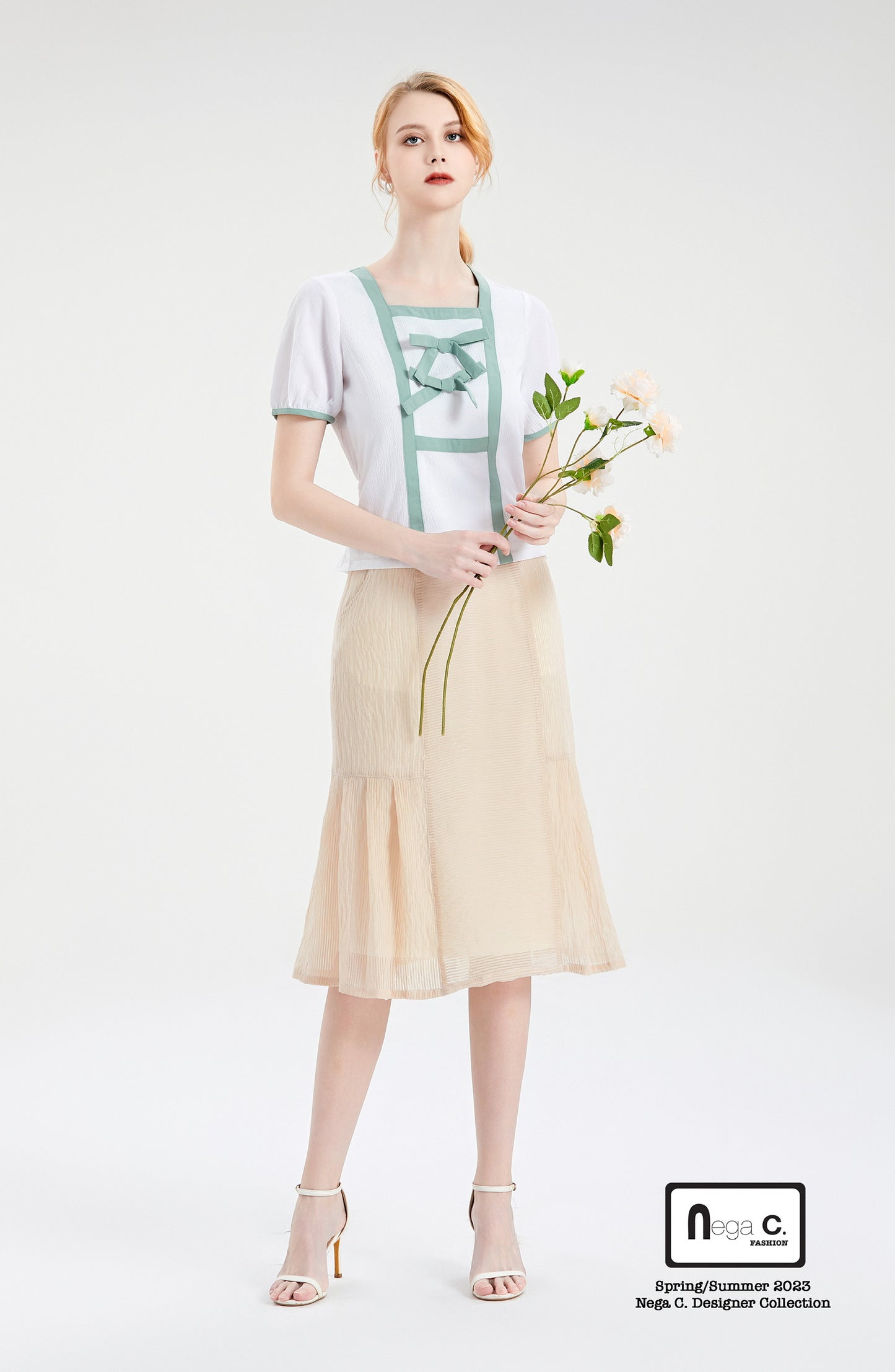 Nega C.เสื้อคอเหลี่ยมคัลเลอร์บล็อคแต่งโบว์คู่ |สีขาว |มีซับใน