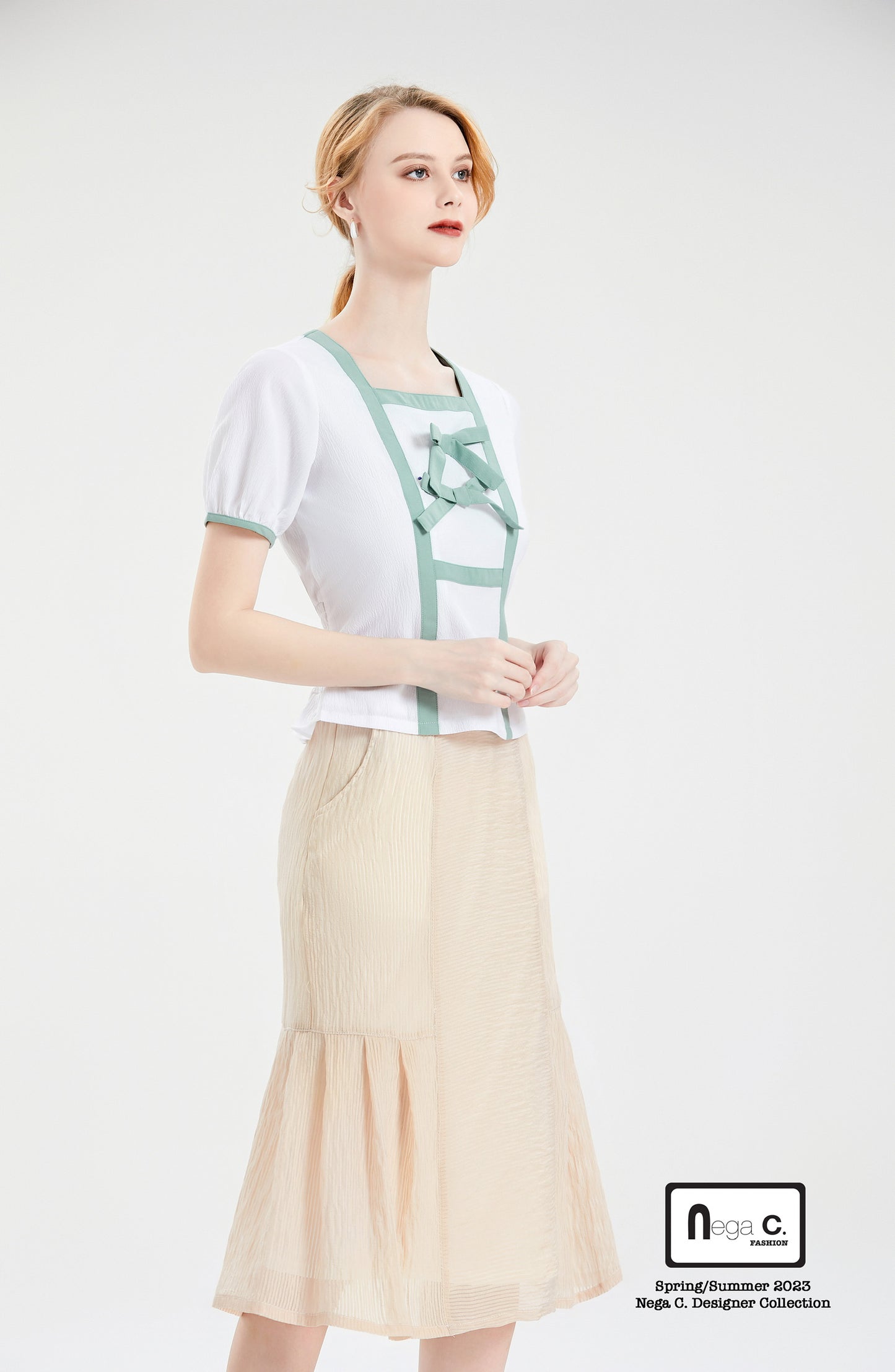 Nega C.เสื้อคอเหลี่ยมคัลเลอร์บล็อคแต่งโบว์คู่ |สีขาว |มีซับใน