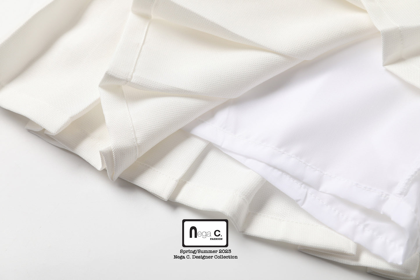 Nega C. มินิสเกิร์ตจับจีบสไตล์หวานน่ารัก |สีขาว | มีซับใน