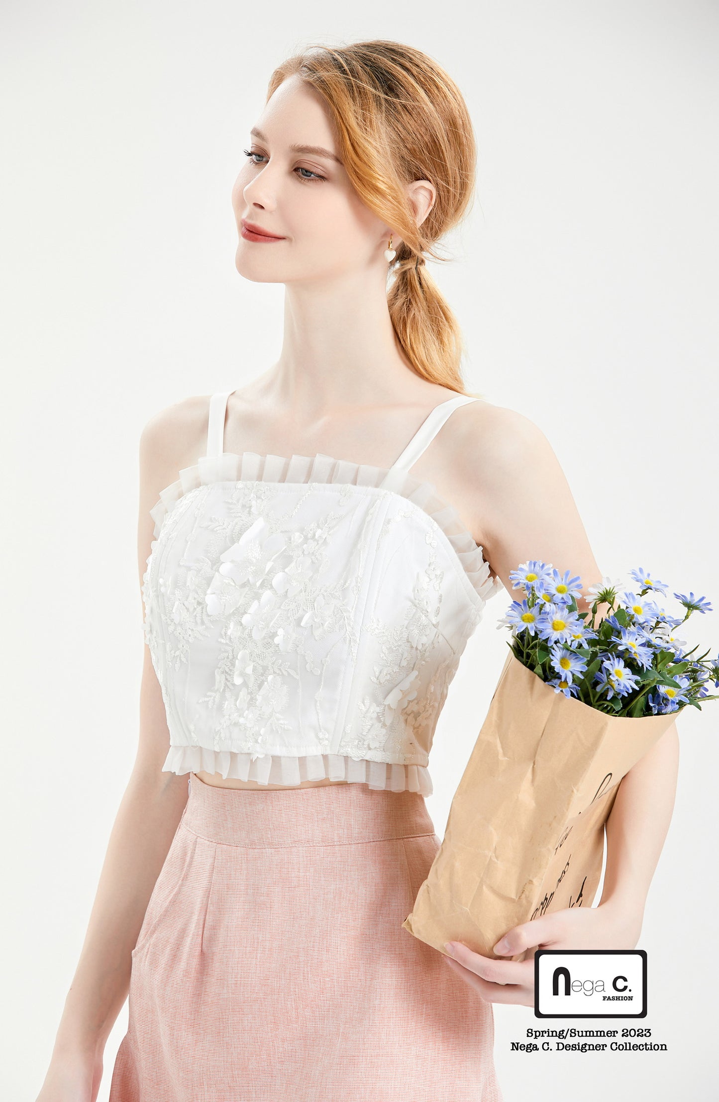 Nega C. เสื้อชั้นในลูกไม้ Romantic Floral Lace with Spaghetti Straps |สีขาว |มีซับใน