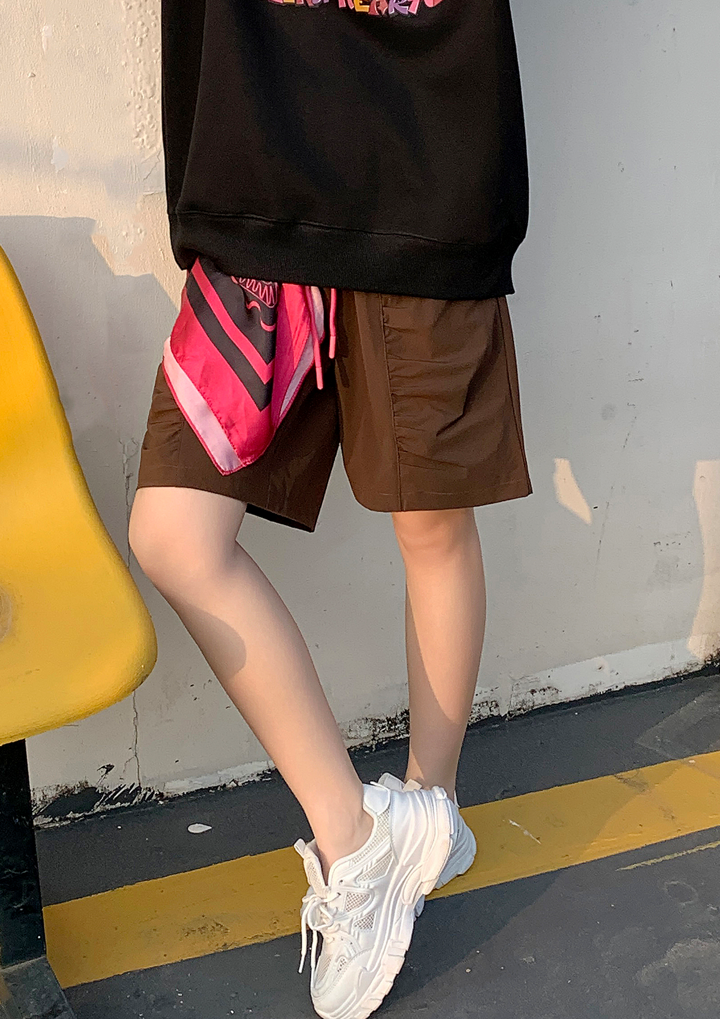 MXN Sports style shorts with ruffle darts|Brown|Elastic