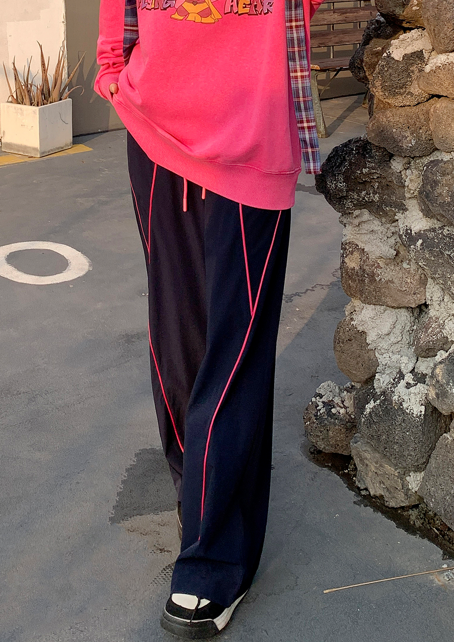 MXN Sport style trousers with magenta pipping| Navy| Elastic