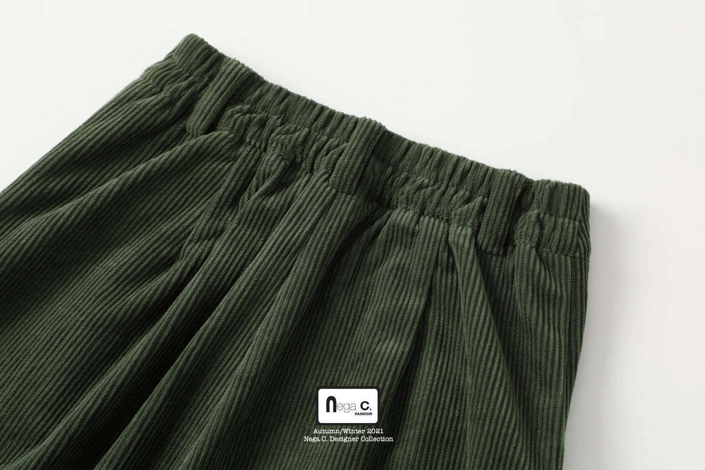กางเกงขากว้างผ้าลูกฟูก Nega C. | สีเขียว | ยืดหยุ่นเล็กน้อย